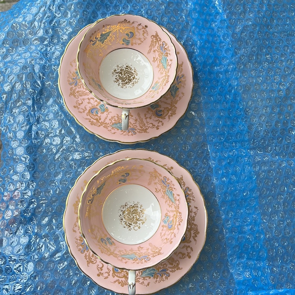Antique ROYAL CAULDON set, 2 teacups and 2 saucer